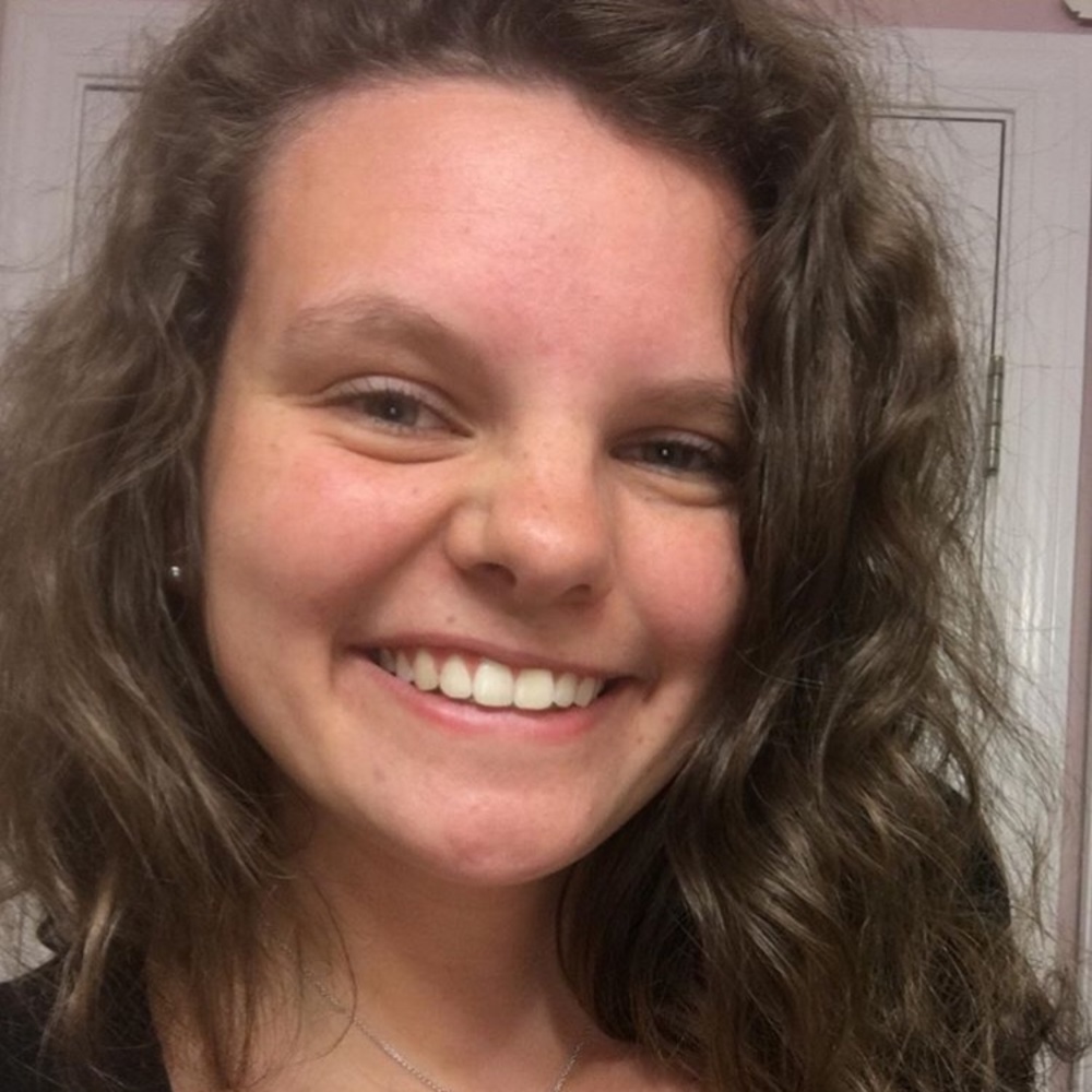 Meet your Posher, Caroline